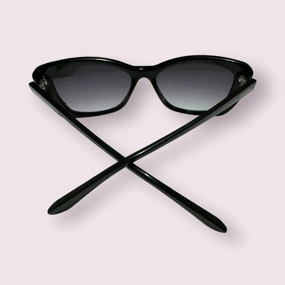 Guess‎ Cat Eye Smoke/Black Sunglasses